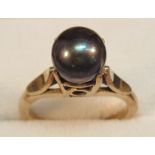 9ct GOLD RING SET 8mm ROUND TAHITIAN BLACK PEARL IN A FOUR PRONG SETTING, SIZE M (3.7g GROSS)