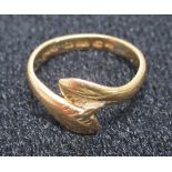 22ct GOLD CHILD'S SERPENT RING BY AC Co., BIRMINGHAM 1925, SIZE C½ (2g)
