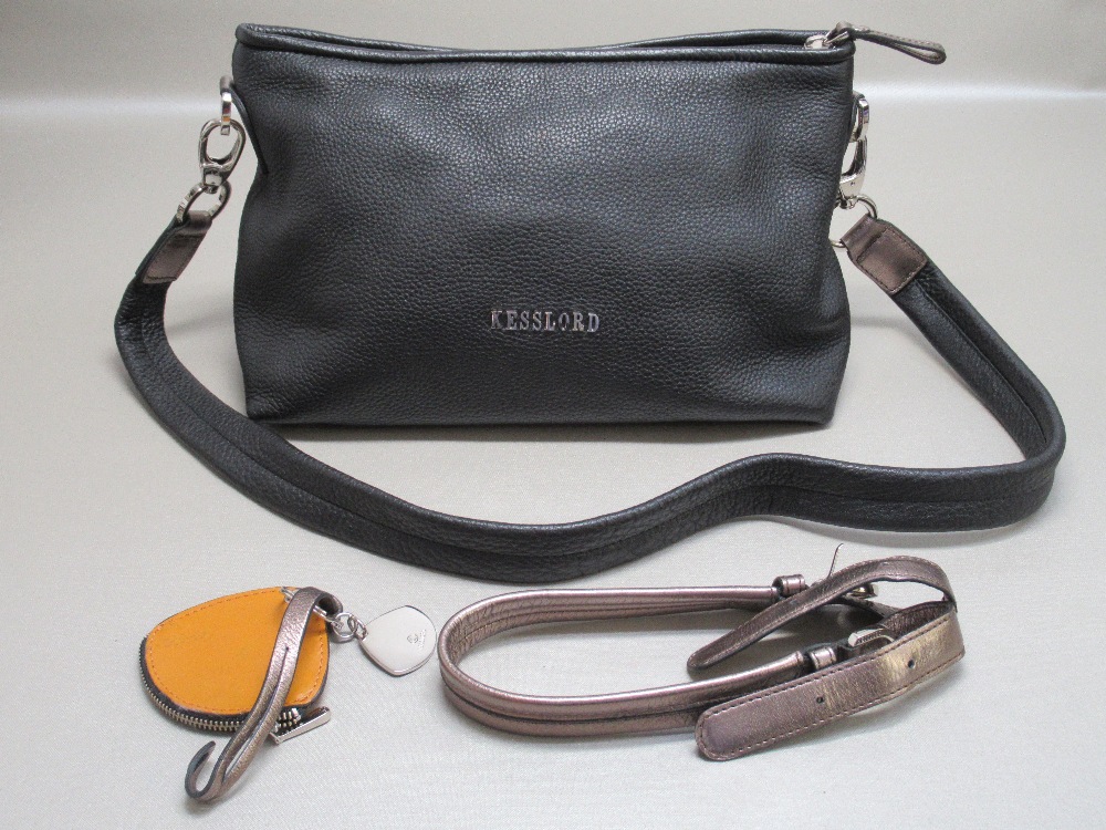 KESSLORD BLACK LEATHER HAND/SHOULDER BAG WITH SILVER HAND STRAP, PURSE, W: 37cm AND DUST BAG [4] - Image 2 of 9