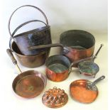 TWO VICTORIAN BRASS PRESERVING PANS, LARGE COPPER SAUCEPAN (DIA: 29cm), SMALLER SAUCEPAN, AN ODD