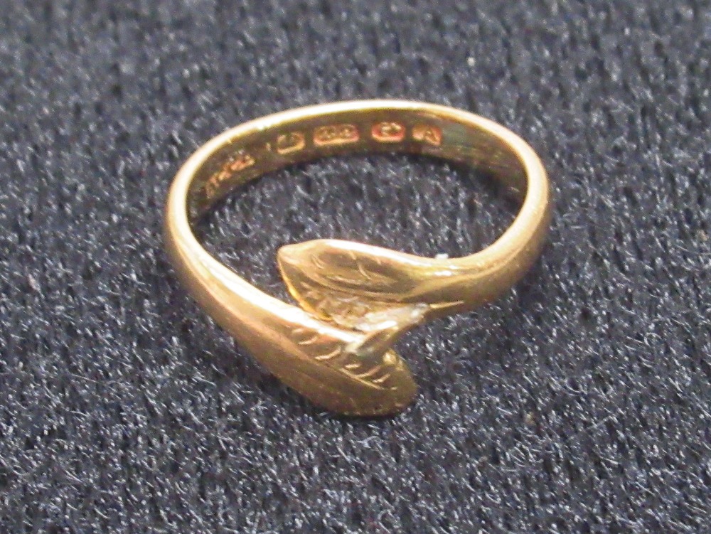 22ct GOLD CHILD'S SERPENT RING BY AC Co., BIRMINGHAM 1925, SIZE C½ (2g) - Image 4 of 4