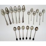 SET OF SIX SILVER WAVY HANDLED GRAPEFRUIT SPOONS, BY E. VINER, SHEFFIELD, 1964, SIX SEAL TOP