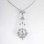 Russisches Jugendstil-Diamant-Collier Um 1910/15. 14 kt. GG mit Platin, Kette gest. '56' Zolotnik