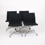 Charles & Ray Eames tätig Mitte 20. Jh. Satz von 4 Vintage Aluminium Chairs EA 106 Entwurf 1958,