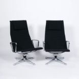 Charles & Ray Eames tätig Mitte 20. Jh. Paar Vintage Aluminium Lounge Chairs EA124 Entwurf 1958,