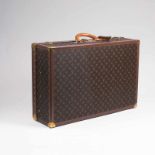 Louis Vuitton Klassischer Koffer 'Alzer 70' Monogr. Canvas, Griff, Besatz und Namenschild aus Leder,