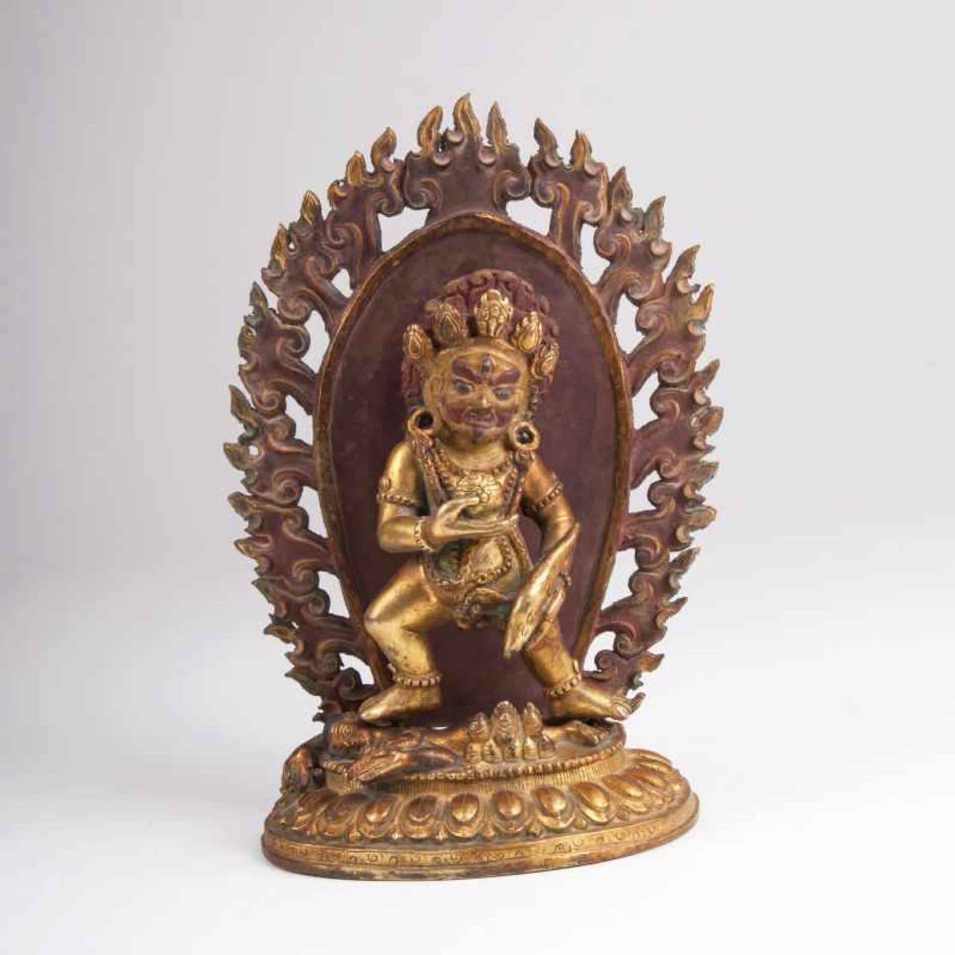 Bronze-Skulptur 'Schwarzer Jambhala' Tibet, 19. Jh. Bronze, feuervergoldet, polychrome und