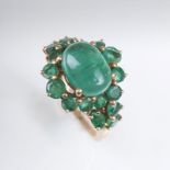 Art Nouveau Smaragd-Ring Frankreich, Anf. 20Jh. 18 kt. GG, gest., MZ. undeutlich. Farbintensiver