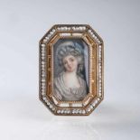 Louis-Seize Ring mit Miniatur-Portrait Frankreich, Ende 18. Jh. 18 kt. GG, undeutl. gest. Das