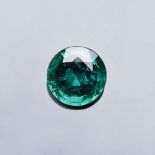 A 13.87CT EMERALD the mixed round cut green emerald is accompanied by an ATG certificate,