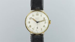 GENTLEMEN'S ZENITH 18CT GOLD PARISS VINTAGE WRISTWATCH, circular off white dial with subsidiary dial