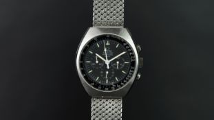 GENTLEMEN'S OMEGA SPEEDMASTER MKII CHRONOGRAPH, circular black triple register dial with luminous