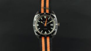 VINTAGE SERATEL DIVERS WATCH, circular black dial, luminous hour markers, date aperture, luminous