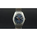 GENTLEMEN'S OMEGA GENEVE WRISTWATCH, circular blue dial with two tone baton hour markers and a
