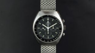 GENTLEMEN'S OMEGA SPEEDMASTER MK II CHRONOGRAPH WRISTWATCH, circular black triple register dial with