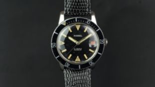 GENTLEMEN'S NOBEL DIVERS WRISTWATCH, circular black dial with patina hour markers and a roulette