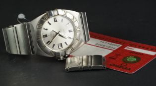 GENTLEMEN'S OMEGA CONSTELLATION W/ CERTIFICATE & LINKS, circular silver dial with baton hour