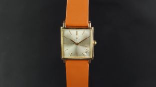 GENTLEMEN'S ZENITH 18K PINK GOLD VINTAGE WRSITWATCH, square silvered dial with gold hour markers and