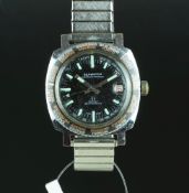 GENTLEMEN'S SEAWATCH WRISTWATCH, circular black dial with date aperture and green hour markers,