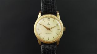 GENTLEMEN'S TUDOR GOLD PLATED WRISTWATCH, circular off white dial with gold dagger hour markers