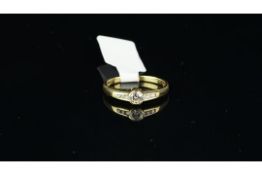 Seven stone diamond ring, estimated total diamond weight 0.25ct, set in 18ct gold, ring size J1/2