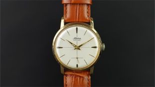 GENTLEMEN'S ALPINA GOLD PLATED WRISTWATCH, circular off white dial with gold dagger hour markers,