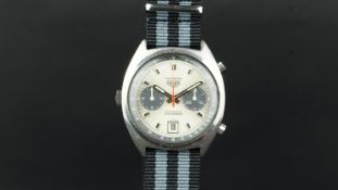 GENTLEMEN'S HEUER CARRERA CHRONOGRAPH WRISTWATCH, circular silver twin register dial with baton hour