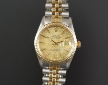 GENTS ROLEX OYSTER PERPETUAL DATEJUST BI METAL WRISTWATCH REF. 16013, circular linen gold dial