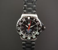 GENTS TAG HEUER FORMULA 1 WRISTWATCH REF. WAC1210, circular black dial with silver hour markers