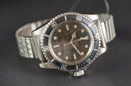 VERY RARE GENTS ROLEX SUBMARINER REF. 5513 CIRCA 1966, circular patina gilt black dial with patina