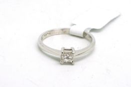 Single stone diamond ring, princess cut diamond weighing an estimated 0.33ct, mounted in platinum,