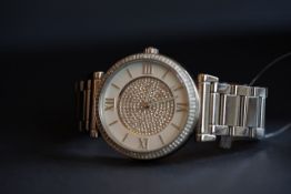 LADIES' STAINLESS STEEL MICHAEL KORS QUARTZ WRISTWATCH, REF MK-3355, round mother of pearl paste