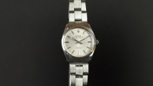 GENTLEMEN'S ROLEX OYSTER PERPETUAL AIR-KING REF. 5500, circular silver dial with baton hour