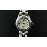 GENTLEMEN'S STAINLESS STEEL TAG HEUER PROFESSIONAL QUARTZ DATE WRISTWATCH, ref WT1212, circular 35mm