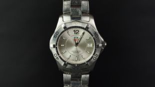 GENTLEMEN'S TAG HEUER AQUARACER WRISTWATCH REF. WAF1112, circular silver dial with date aperture and