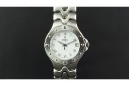 GENTLEMEN'S EBEL SPORTWAVE WRISTWATCH, circular white dial with Roman numerals and date aperture,