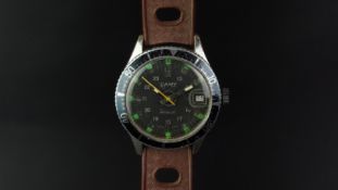VINTAGE GENTLEMEN'S CAMY DIVERS WRISTWATCH, circular black dial with green and silver hour