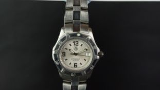 GENTLEMEN'S TAG HEUER PROFESSIONAL WRISTWATCH REF. WN111C, circular silver dial with silver hour