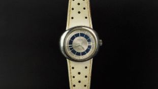 LADIES' VINTAGE OMEGA DYNAMIC AUTOMATIC, circular silvered dial with blue liner track, date