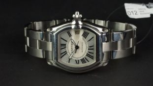 GENTLEMEN'S CARTIER ROADSTER AUTOMATIC WRISTWATCH REF. 2510, rounded square silver two tone dial