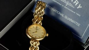 LADIES'' GOLD PLATED ROTARY QUARTZ, ref LB0446, 21mm circular gold plated case, cabochon sapphire
