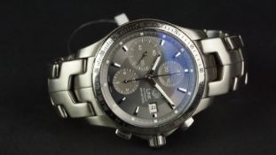 TAG HEUER LINK CHRONOGRAPH REF CJF2115-0, circular triple register chronograph, 41mm stainless steel