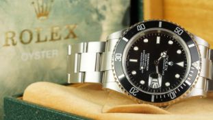 GENTS ROLEX OYSTER PERPETUAL DATE SUBMARINER WRISTWATCH W/BOX CIRCA 2001 REF. 16610, circular