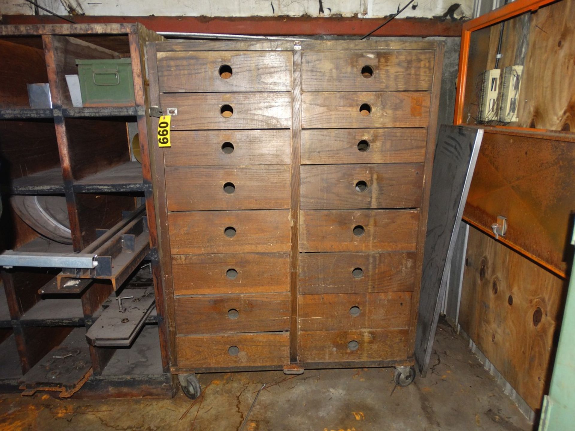 Wooden Storage Cabinet w/Drawers