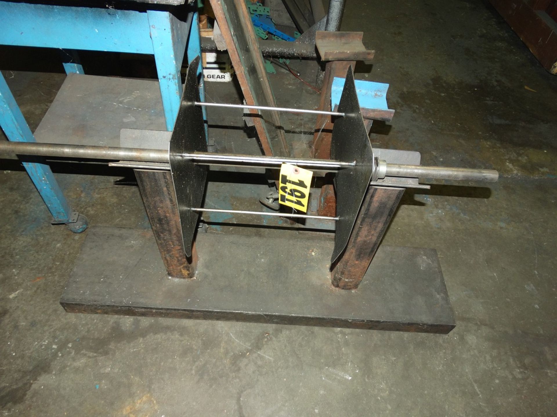 Small Table/Reel Stand/2 Stands/Easel