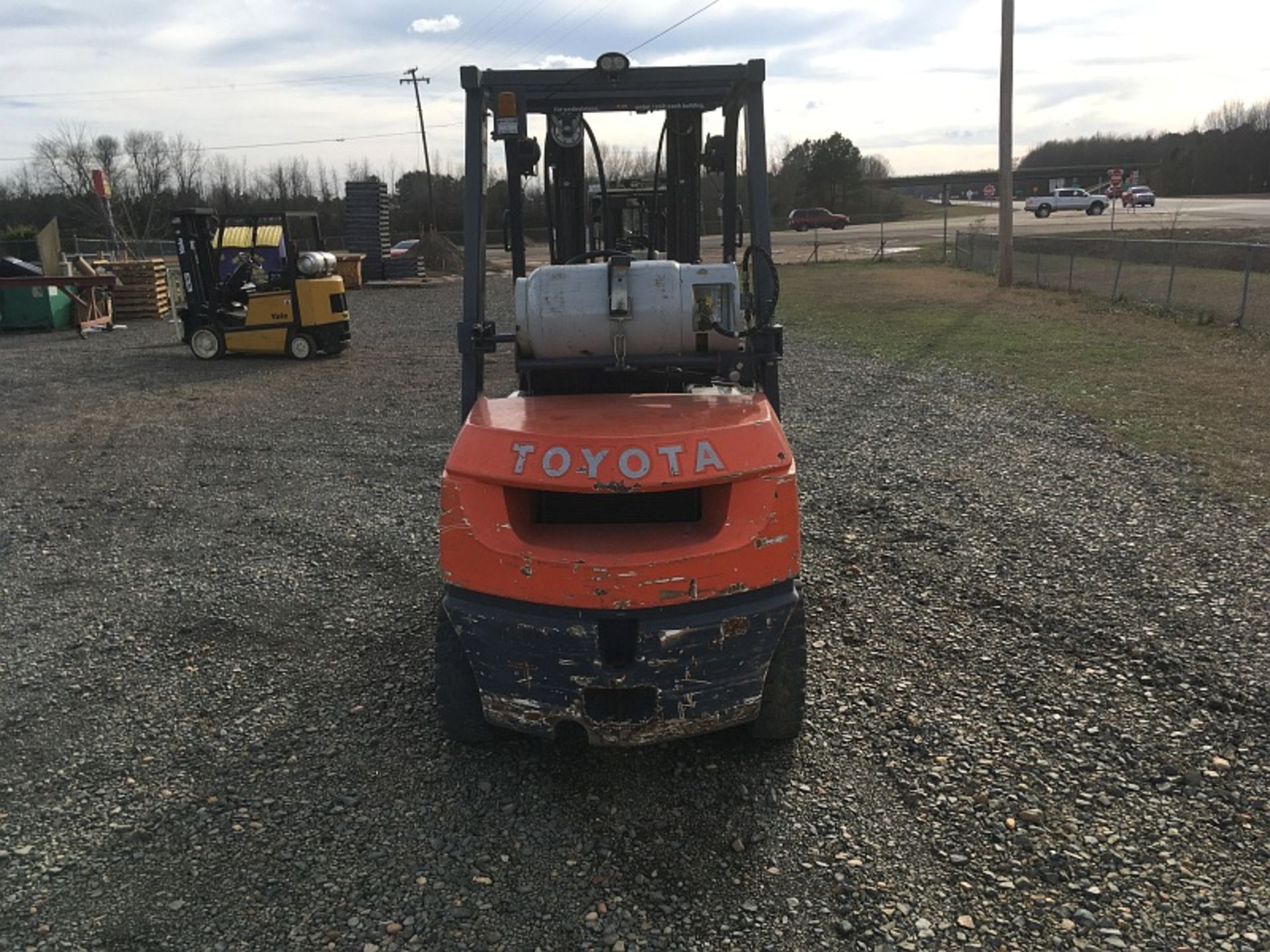 Toyota Forklift, Mdl 7FGU30, 5,500 lb. cap., LP Gas, Side Shift, All-Terrain Tires, 3-stage Mast, SN - Image 3 of 3