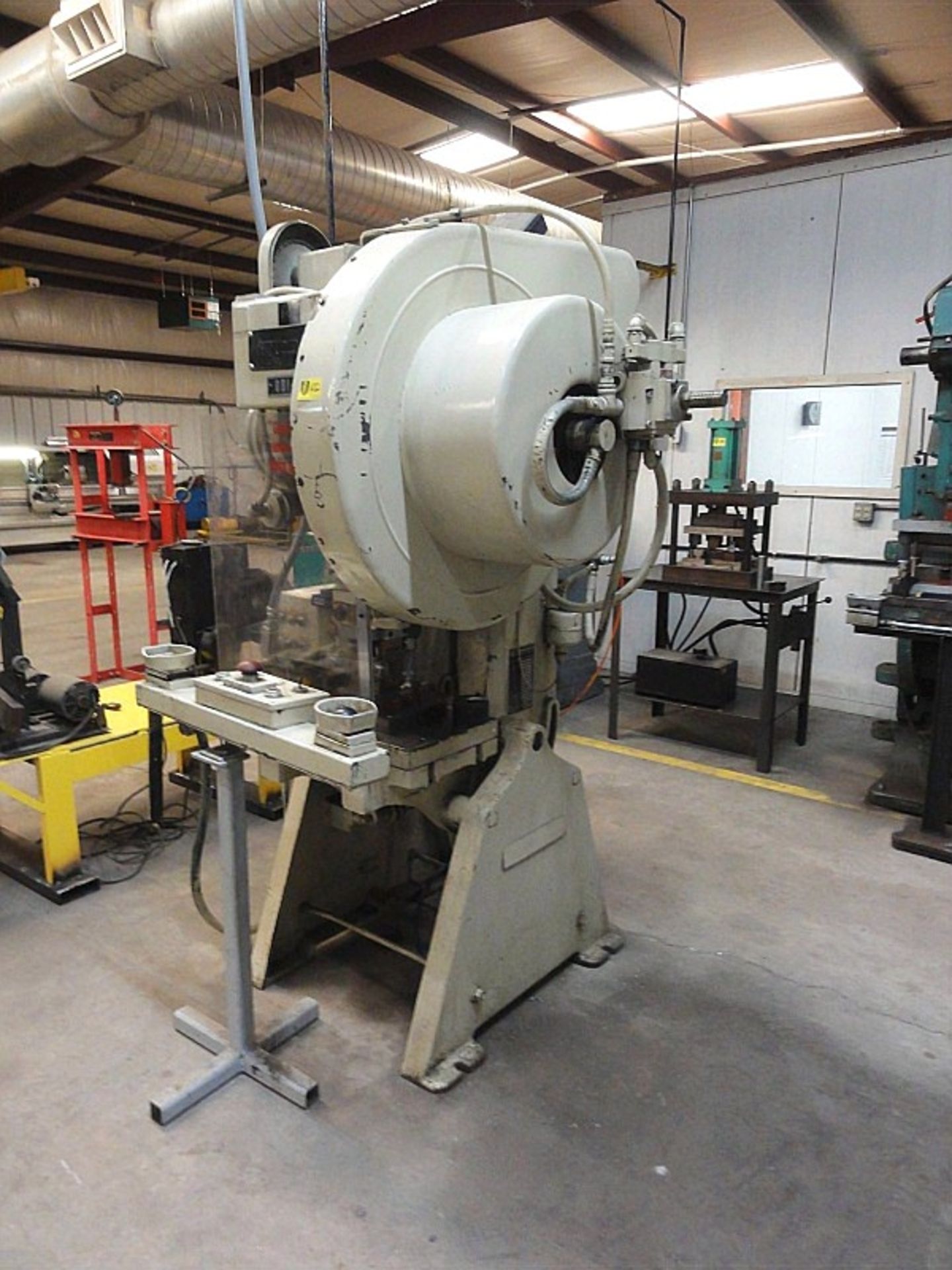 SBL Johnson Punch Press, Mdl 27FWAC, 27 ton cap., 2.5" stroke, 160 SPM, Air Clutch, Palm Buttons, SN - Image 3 of 3