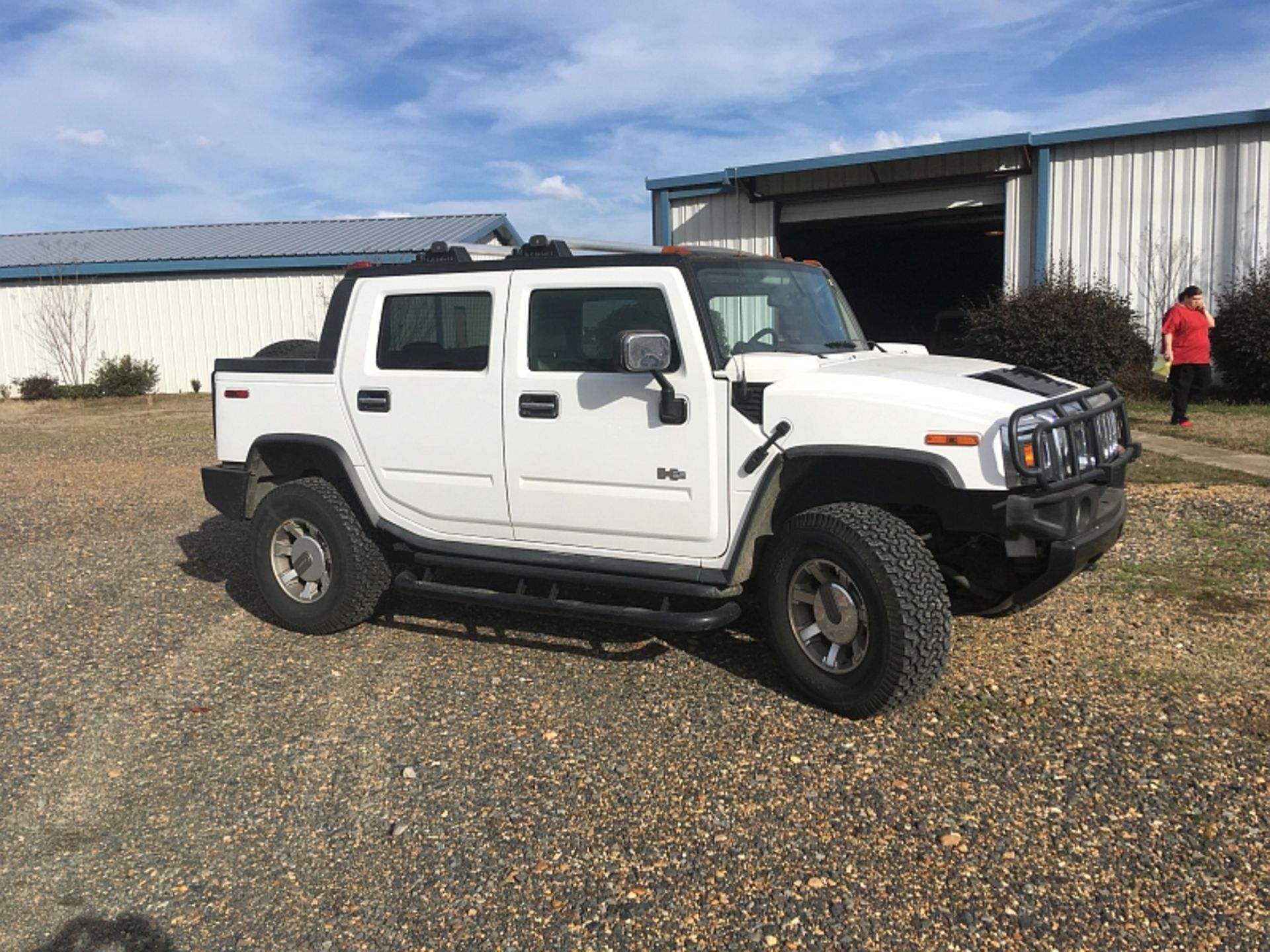 Hummer H2SUT, 8,600 lb. GVW, VIN 5GRGN22U45H106406, 2005, 122,982 miles - Image 2 of 5