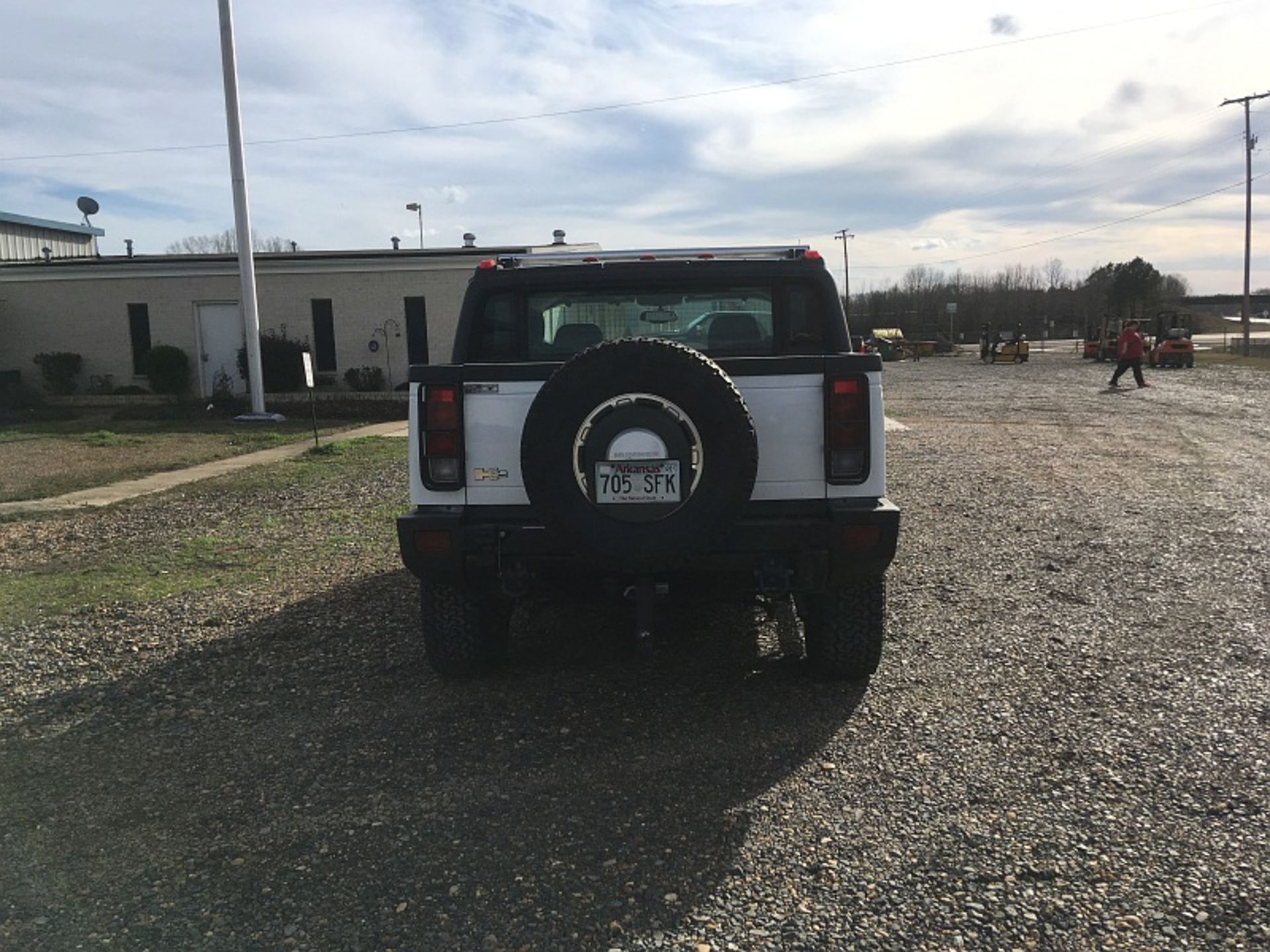 Hummer H2SUT, 8,600 lb. GVW, VIN 5GRGN22U45H106406, 2005, 122,982 miles - Image 3 of 5