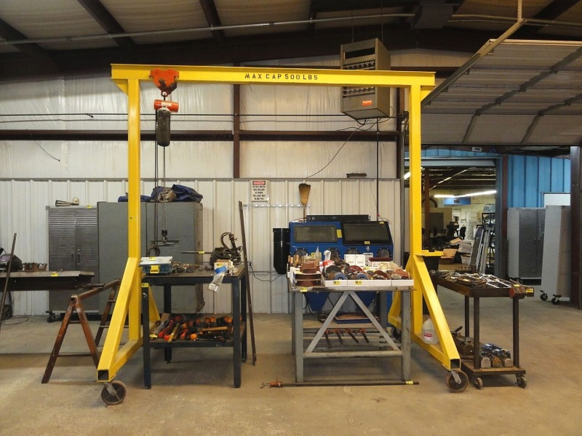 Rolling Gantry Crane, 9 ½' x 9 ½' x 10' (inside) w/ CM 600 lb. Hoist